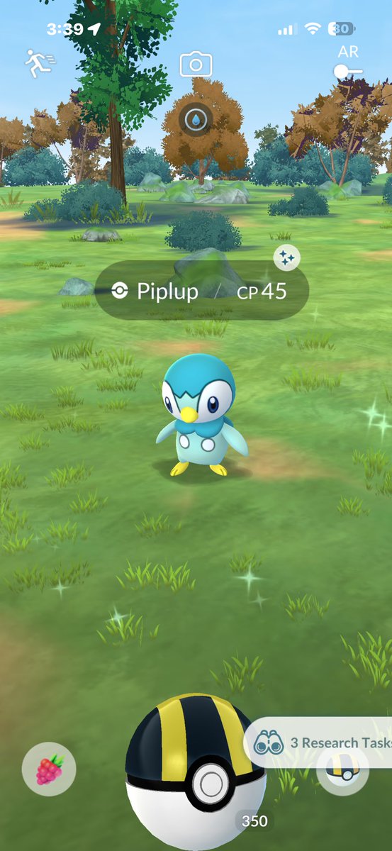 Pokémon could’ve done better with this shiny lemme tell ya… but either way didn’t realize i didn’t even have piplup in the Pokédex yet 🩵💙🤍 #PokemonGOCommunityDay