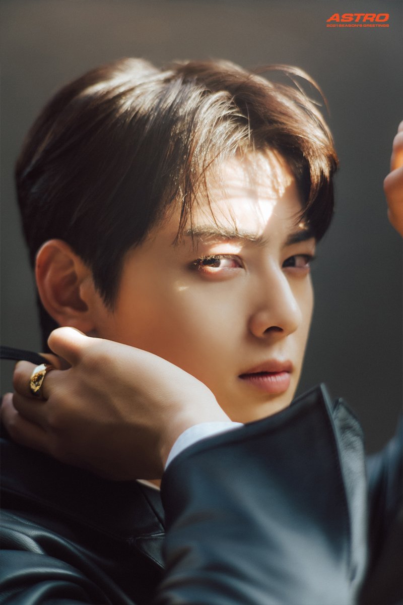EunwoosDays's tweet photo. D-387
Day 162
#CHAEUNWOO #차은우 #이동민  
2026.01.05 https://t.co/LU80CVOTop