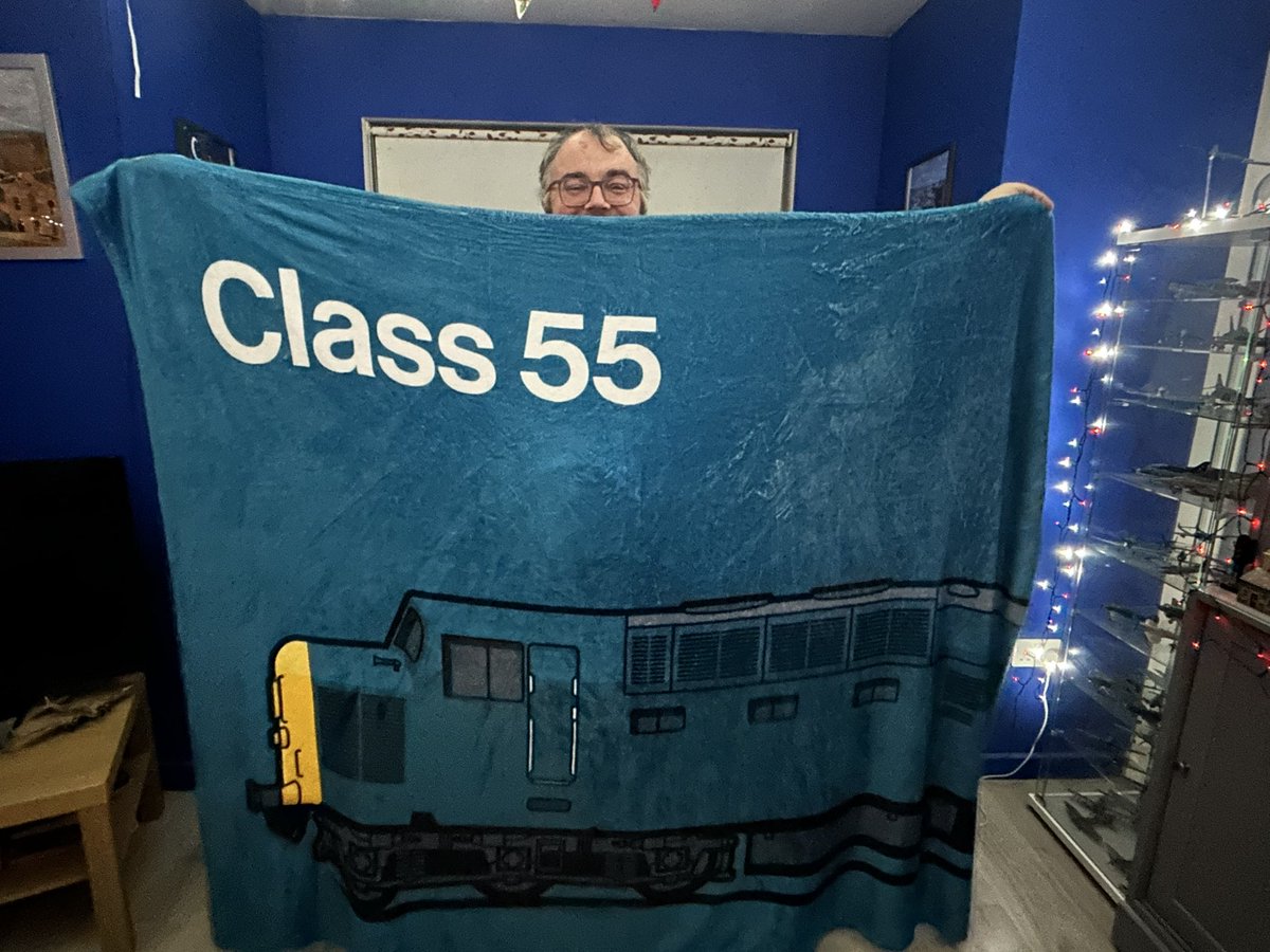 To combat the post-Christmas gloom, we’ve decorated the ceiling with fairy lights!

Tidied up my Christmas book haul - I may have to pursue a career in witching-finding, I’m sure there are lots of jobs going in the sector!

We can keep cosy with Craig’s new Deltic blanket!