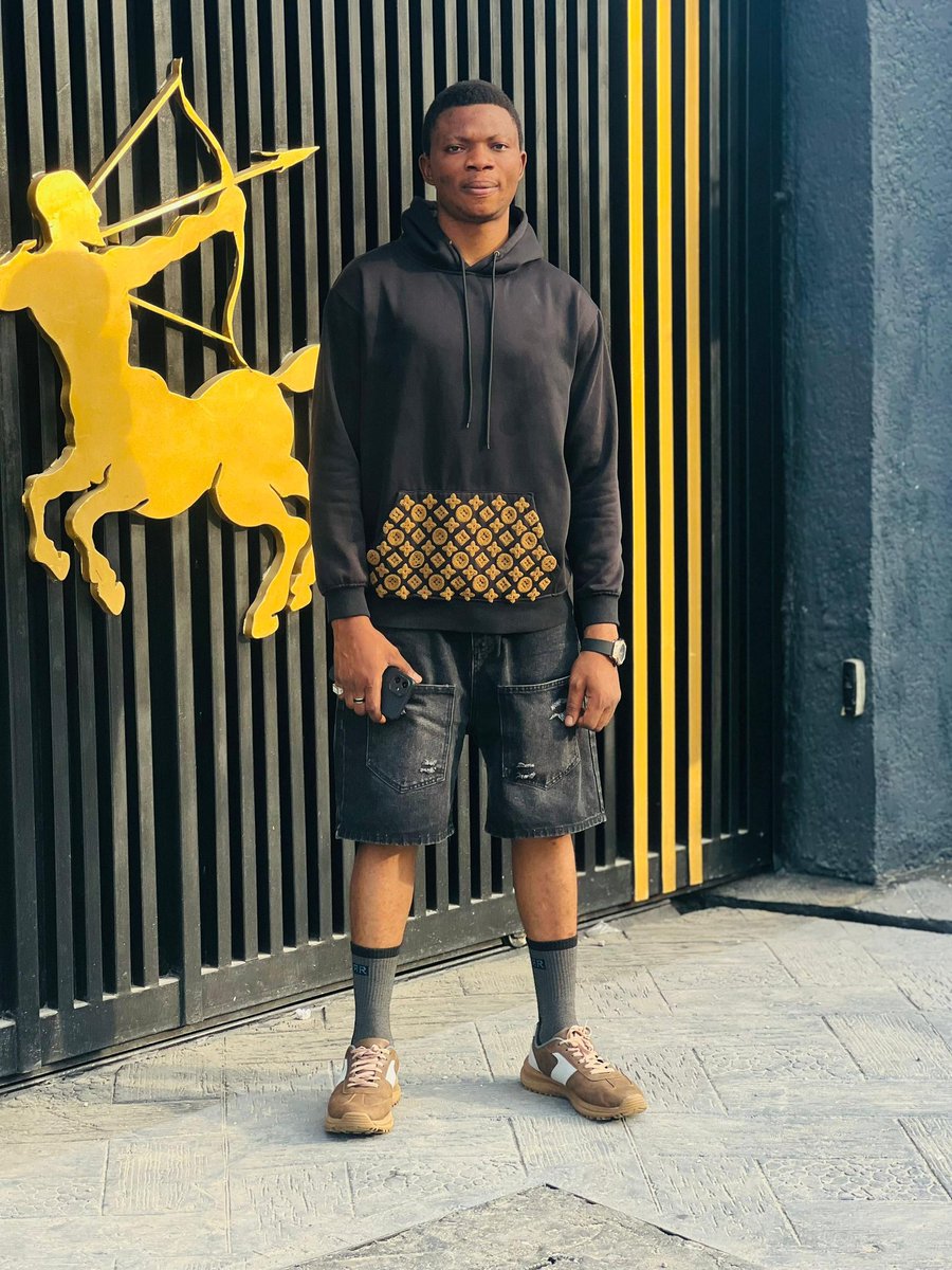 Mayorkun477's tweet photo. https://t.co/CCpy3GGPGn