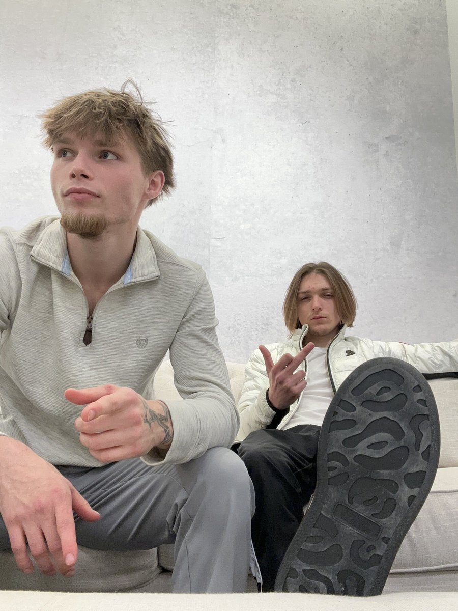 MasterBouncing(11k) tweet media