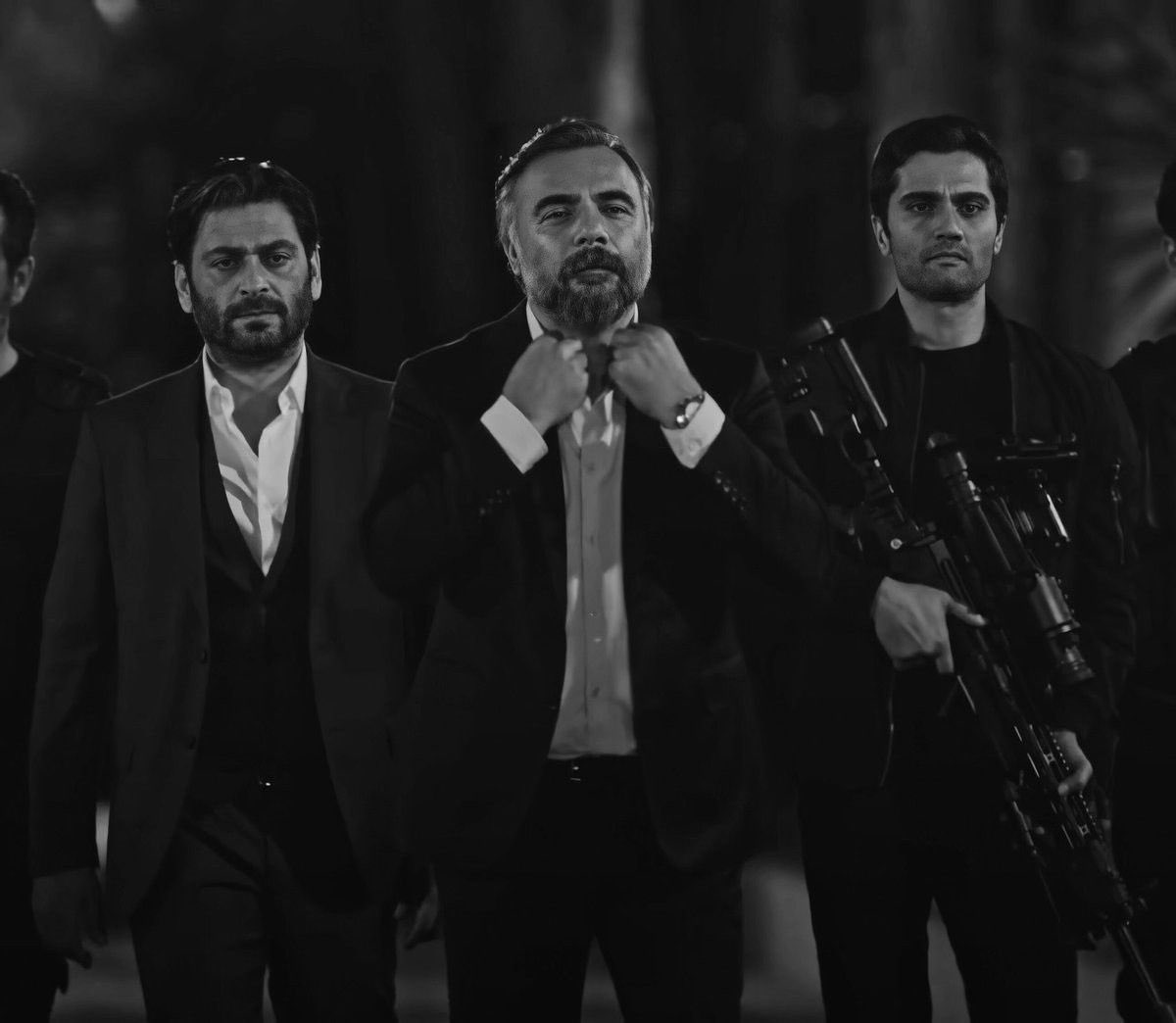 iefeyldzz's tweet photo. ölüm gelip sizi bulana kadar
bulduğunuz herkesi öldürün
199… https://t.co/odG87eIebB