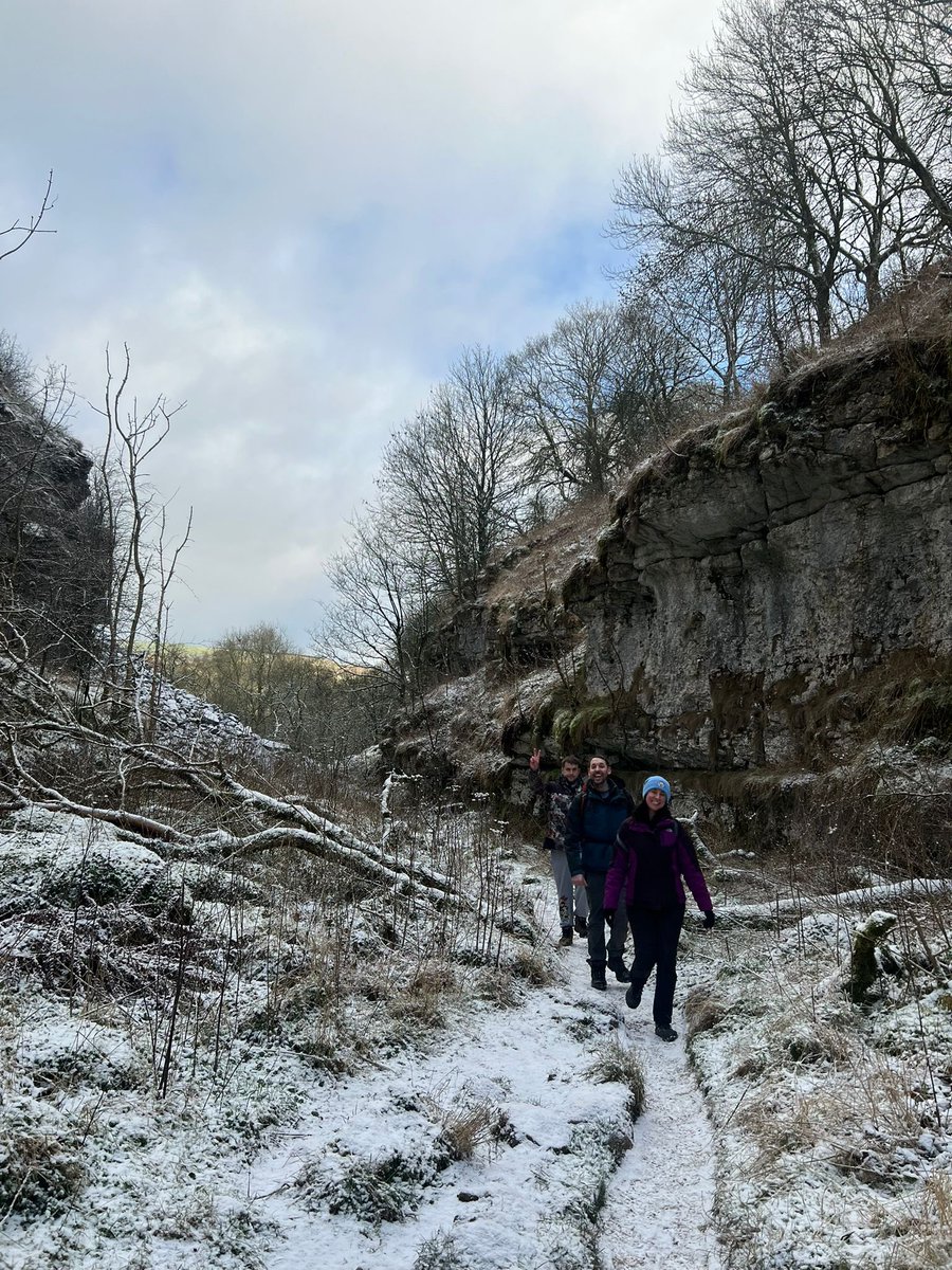 SAMiCURE's tweet image. Went for a hike in the peaks xo