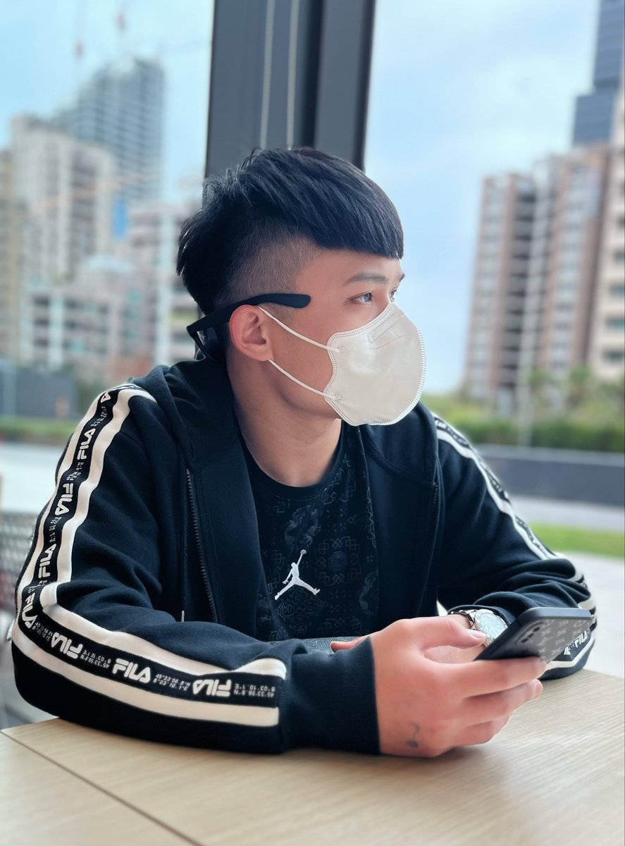 劉小k tweet media