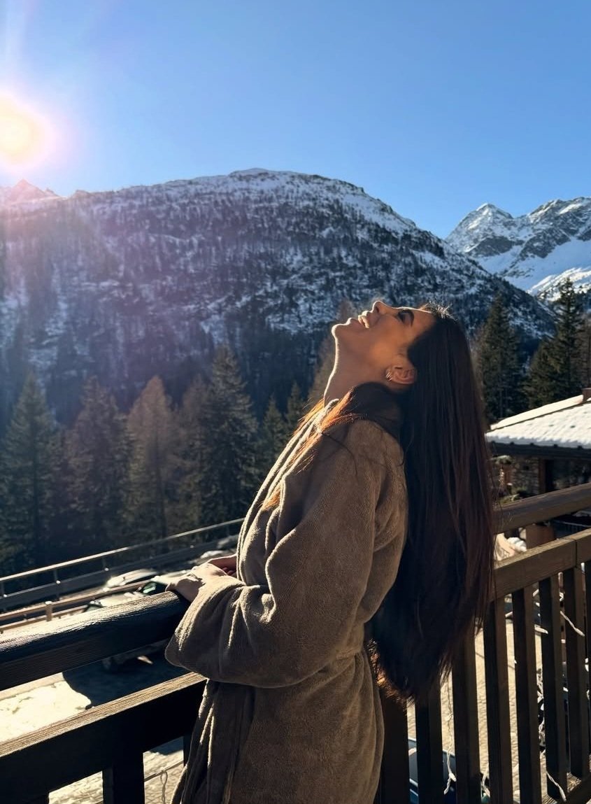 luna40044688's tweet photo. Baciata dal sole...la felicità✨️🤍
#rashmer #Rashaday https://t.co/n858xzliVc