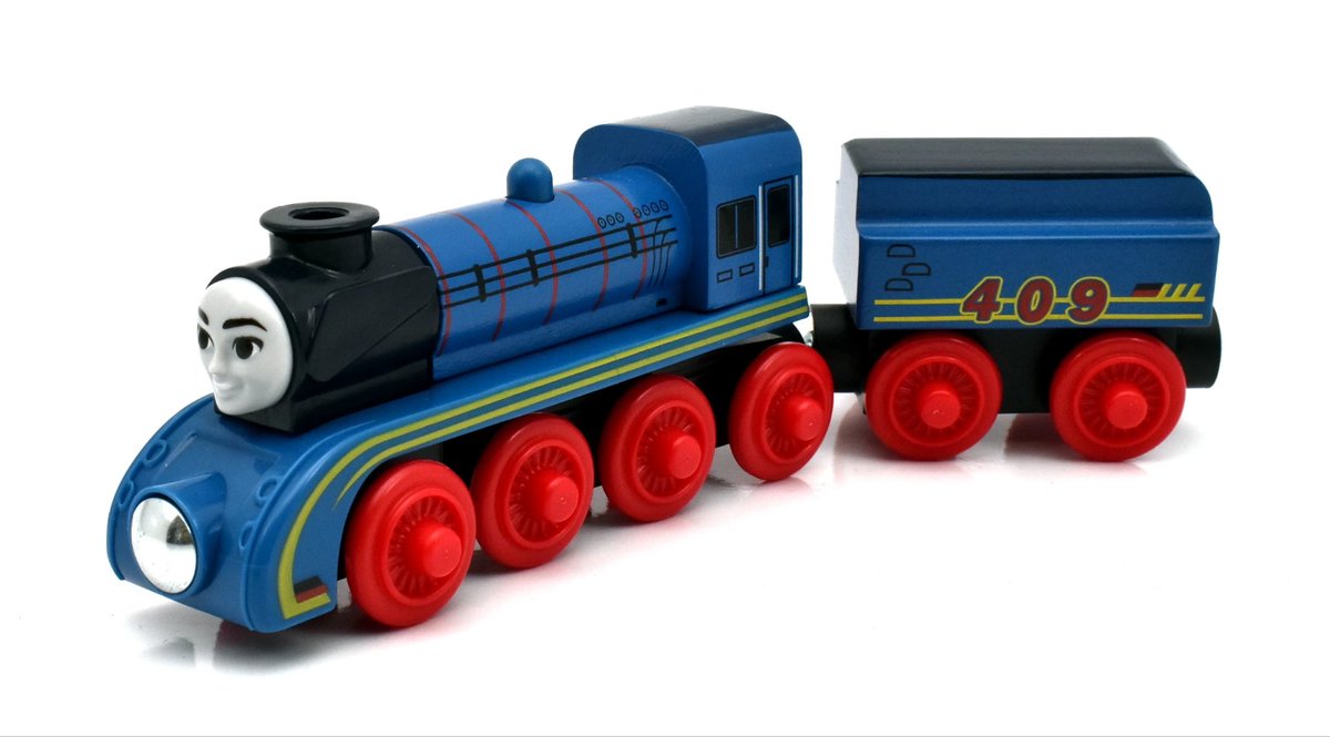 DaAlexstanator's tweet image. Mattel's awful marketing strategy needs to be studied, because how you gonna introduce thirteen new characters yet not release most of them in all three of your main merch lines, during or after the special's release