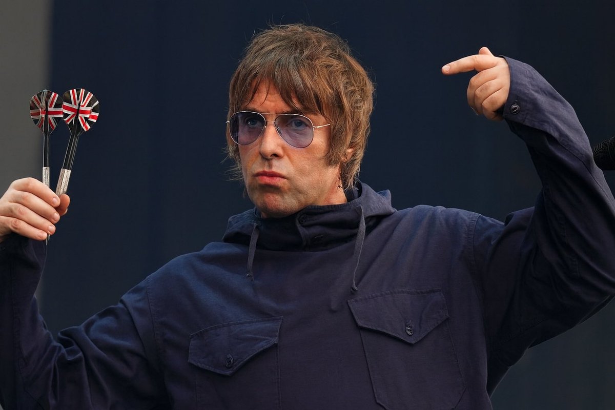 g_ward1985's tweet photo. @dartingupdates @liamgallagher https://t.co/68ZGyIYSvB
