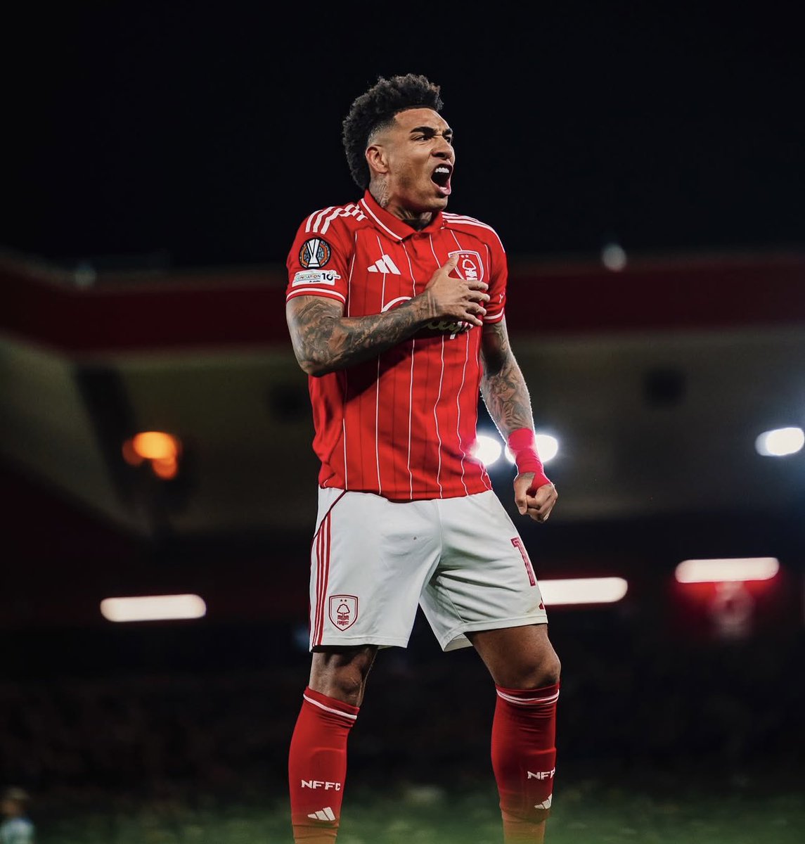 عايش سعيد ؟