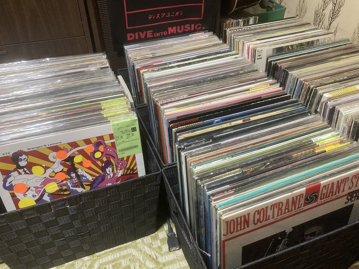 お、いいレコードお買いになりましたねぇ。 XTC “Oranges And Lemons”