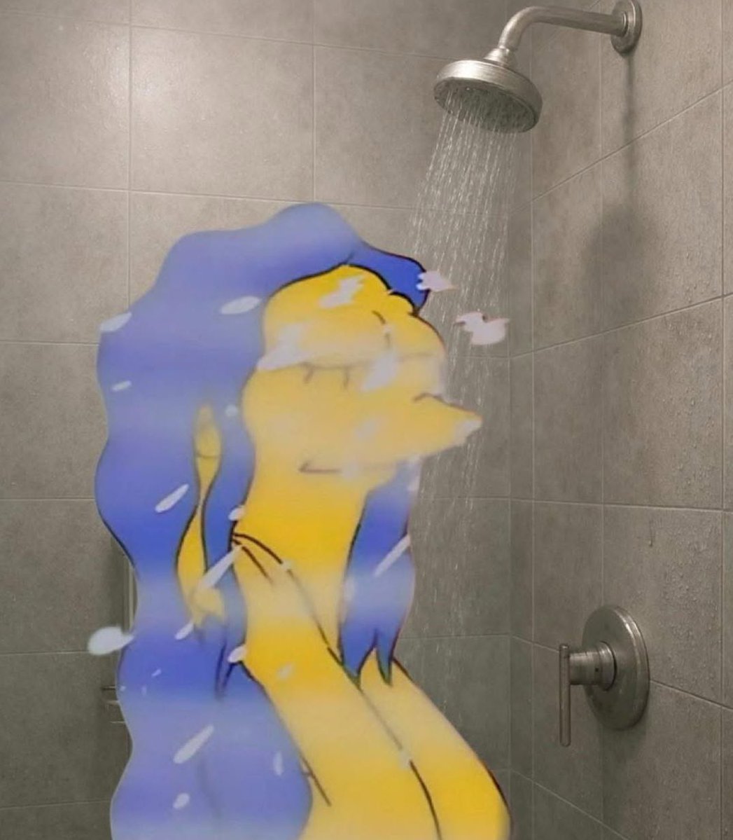 Callunc's tweet image. Me showering with boiling hot water