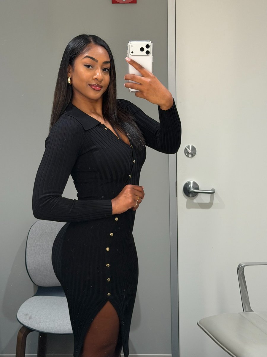 trendyhoopstars's tweet image. Deja Kelly! 📸✨