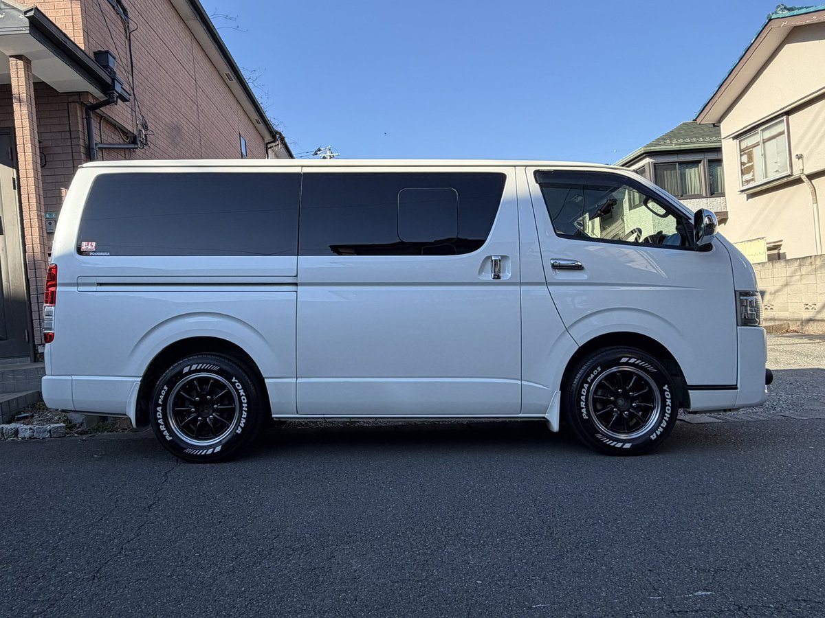 おはようございます☀
今日から2026年の通常営業スタートです！
休み中は相棒のトランポとバイクを徹底的に洗車。今年もガシガシ活躍してもらいます💪
皆さんのレーシングライフを全力でサポートしつつ、自分もバイク三昧な一年にしたいなと思います！本年もよろしくお願いします🏁✨