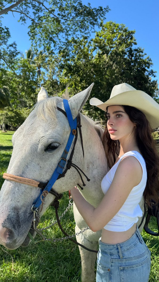 bosch_fatima's tweet image. Some bonds are instinct 🐴 🩵