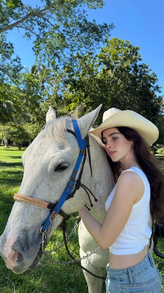 bosch_fatima's tweet image. Some bonds are instinct 🐴 🩵