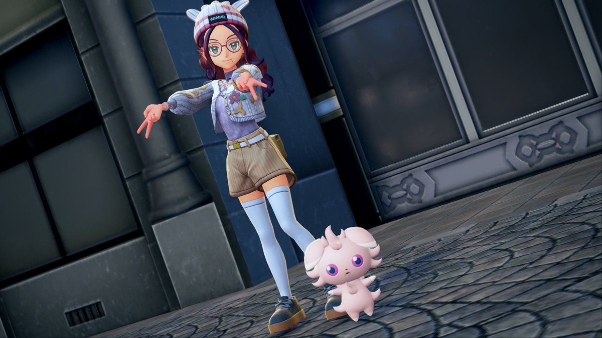 ln4tiny's tweet image. No one cares but look at me with my Pokémon :3
