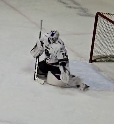 blitzen2k14's tweet photo. @Josh_Wyatt16 @ClanIHC he was hit right on the skate https://t.co/zLyEIamPKY