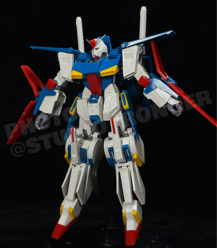 ハイコンのZZは、パッケージの正面図と側面図の位置関係が三角法になっ