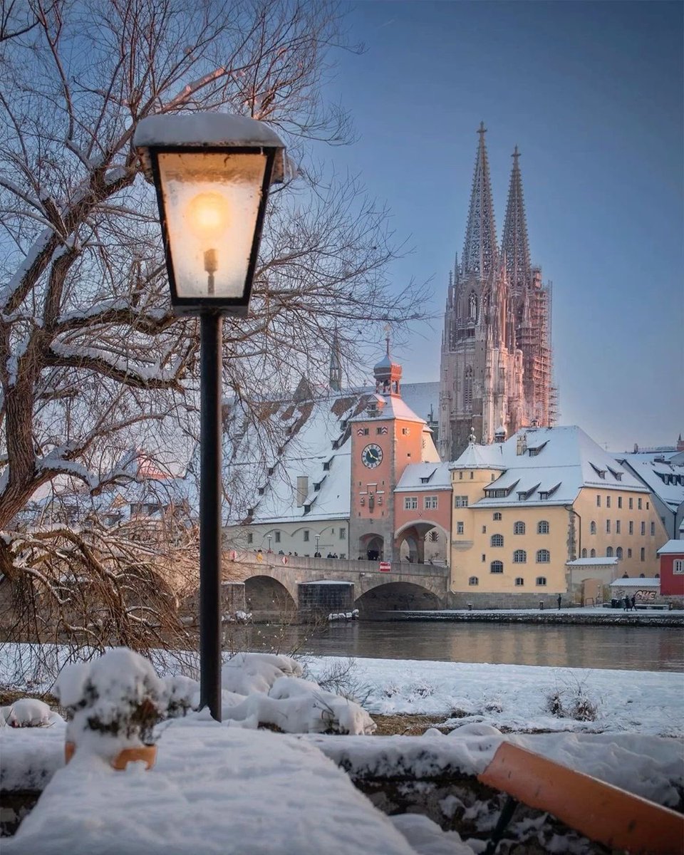 archi_tradition's tweet photo. Regensburg, Germany 🇩🇪 https://t.co/7DjOyRXxvI
