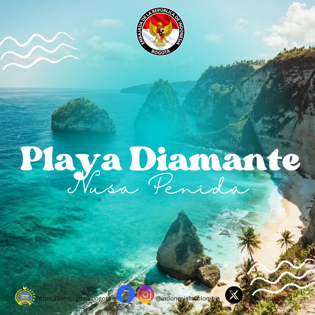 Playa Diamante, Nusa Penida Nusa Penida es una de las islas indonesias con  un paisaje natural de increíble belleza. Esta isla, ubicada al sureste de  Bali, cuenta con numerosas playas hermosas. Una, image size:1080x1080
