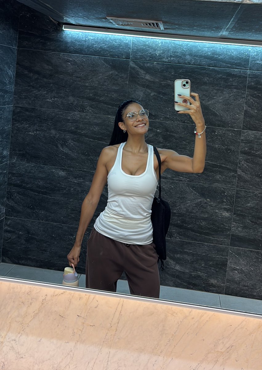 mmmacb's tweet image. te amo gym espero este año cumplirme con constancia y ponerte como prioridad 🫶🏽