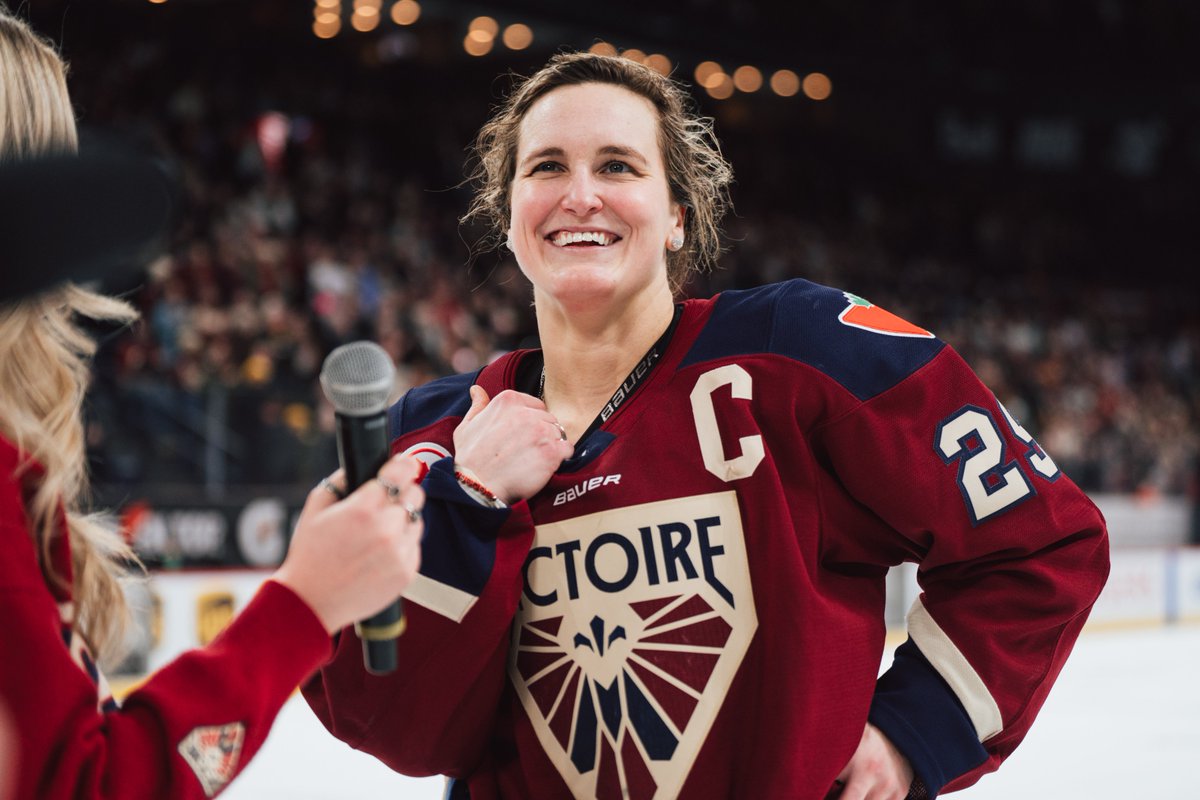 PWHL_Montreal's tweet image. Cette femme

This woman