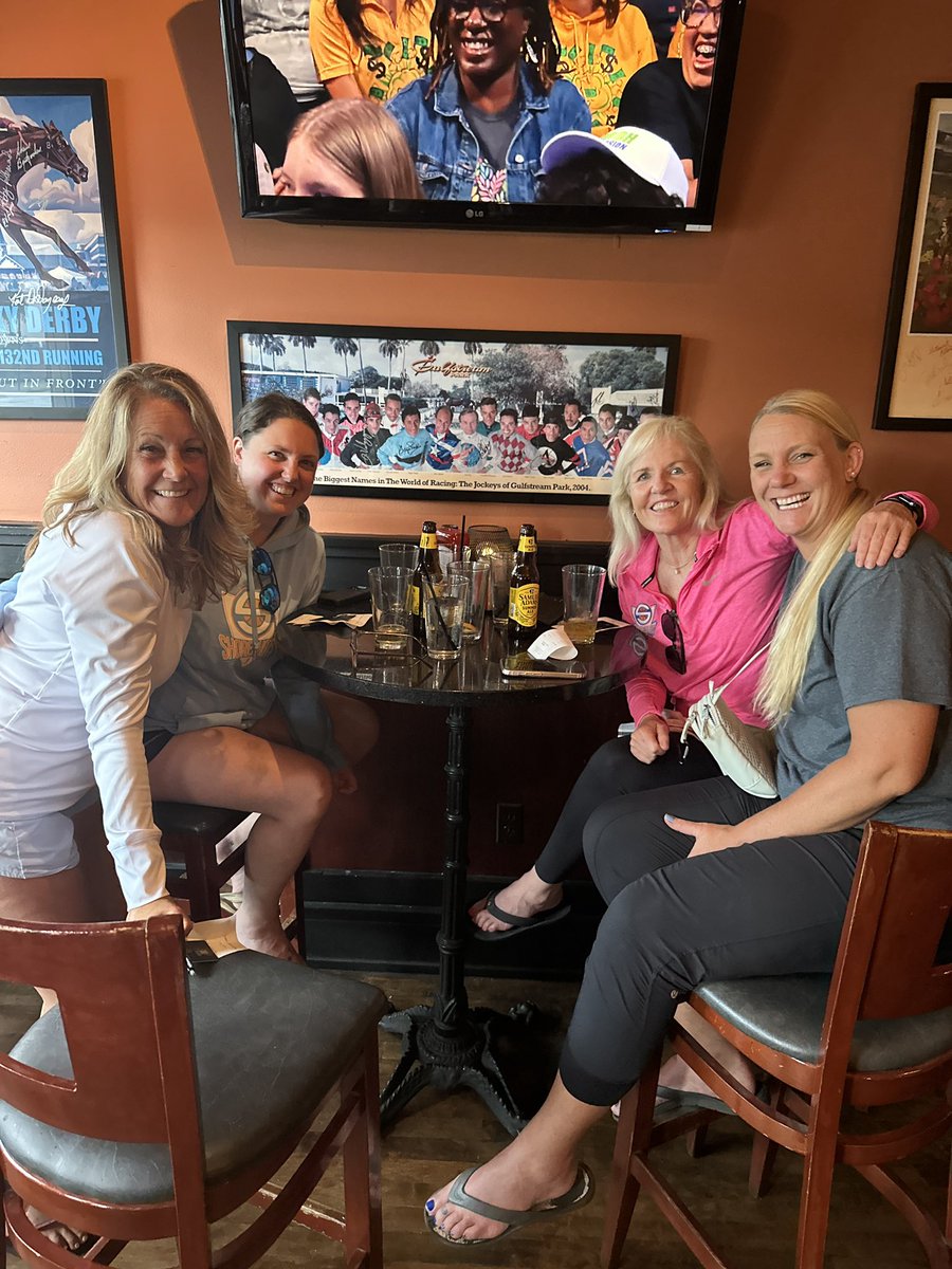 Mary Beth Chambers tweet media