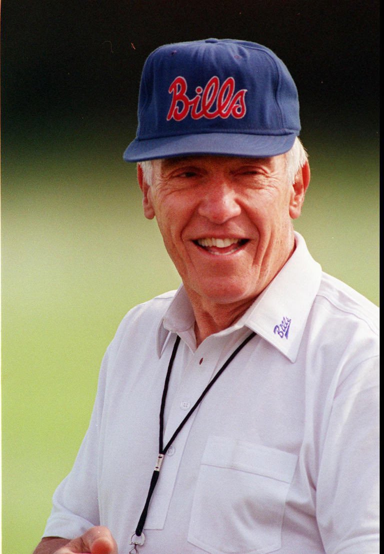 Merk256's tweet image. By the way, hat tip (literally), to McDermot and his choice of hat/cap today #BillsMafia