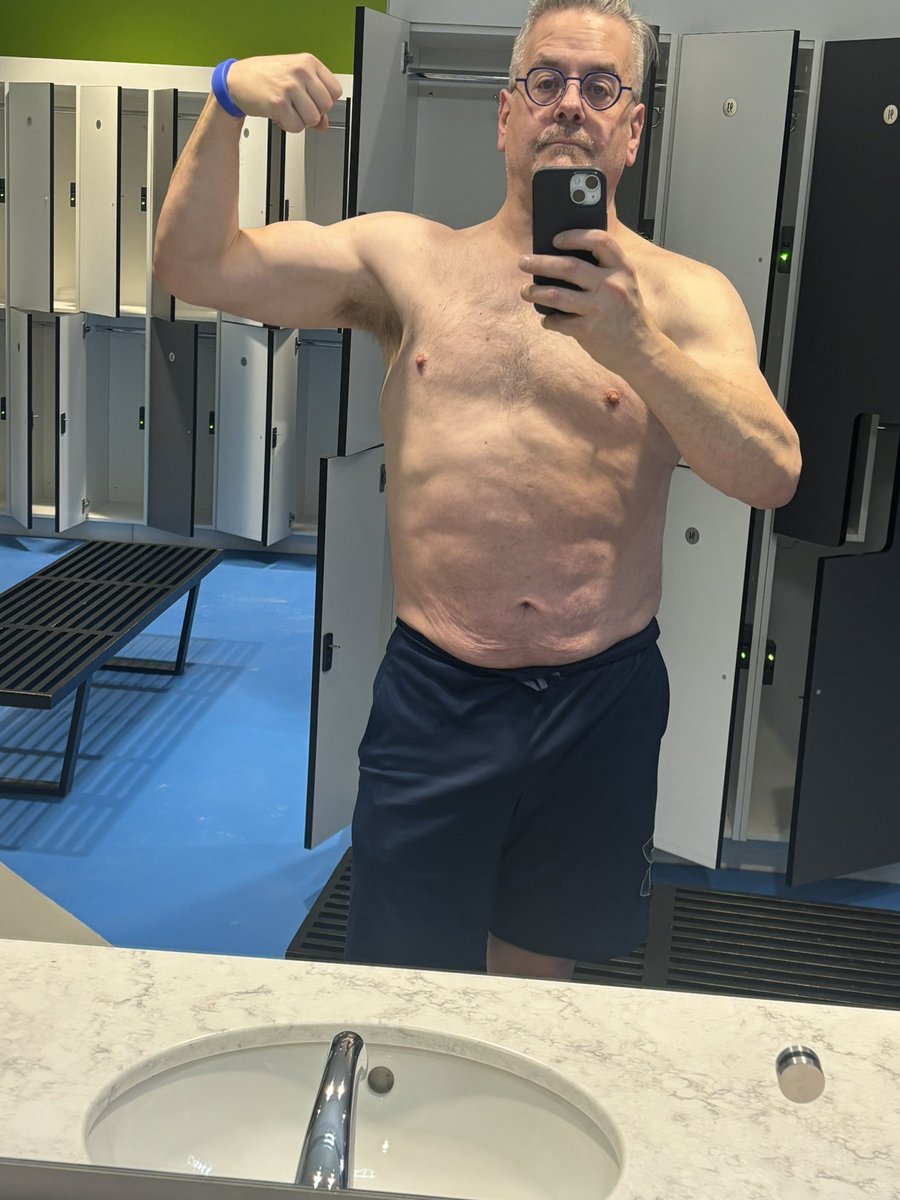 HadrianTemple's tweet image. Chest day #findom