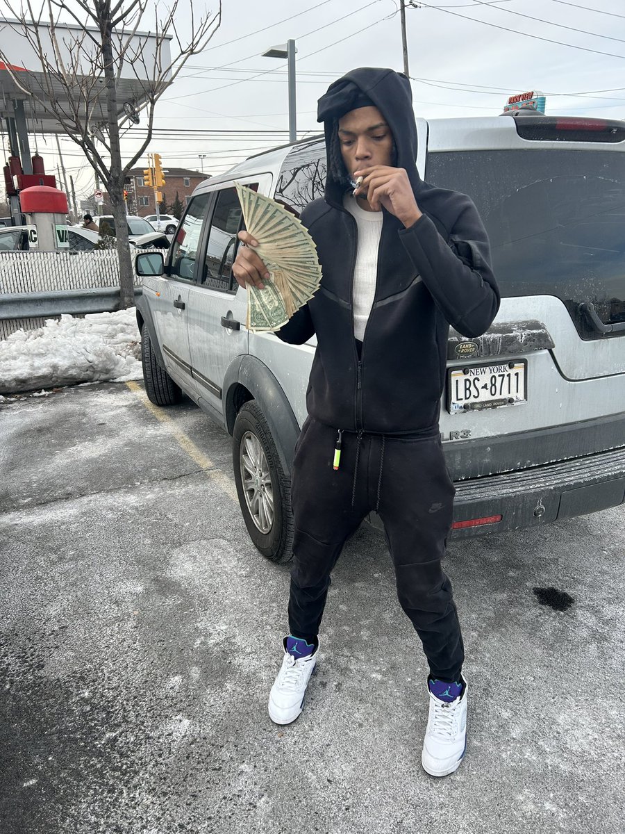 YOUNGOON tweet media