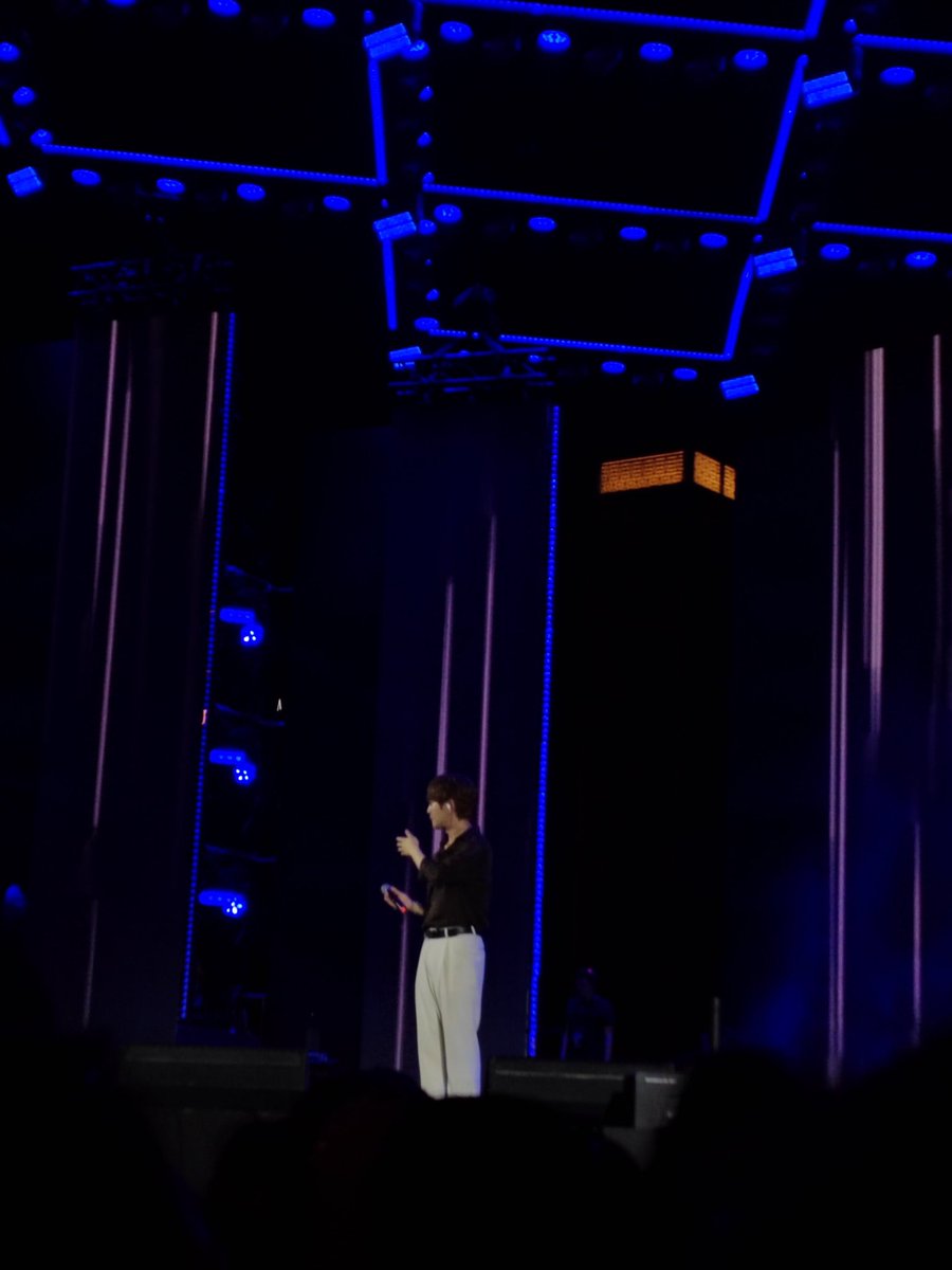 Can't believe i saw him this close!!!!