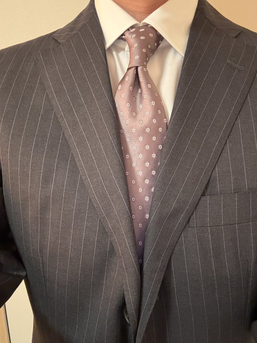 38Vi1's tweet image. おはようございます😊
仕事始めですね😕

休みも長かったので、仕事はstep by stepで☺️

基本的に今年の目標とかは設けないタイプなので、1日1日、楽しい事を見つけていけたらラッキーだなと思っています😊
行ってきます🚗😊

#仕事始め
#NewKidsOnTheBlock