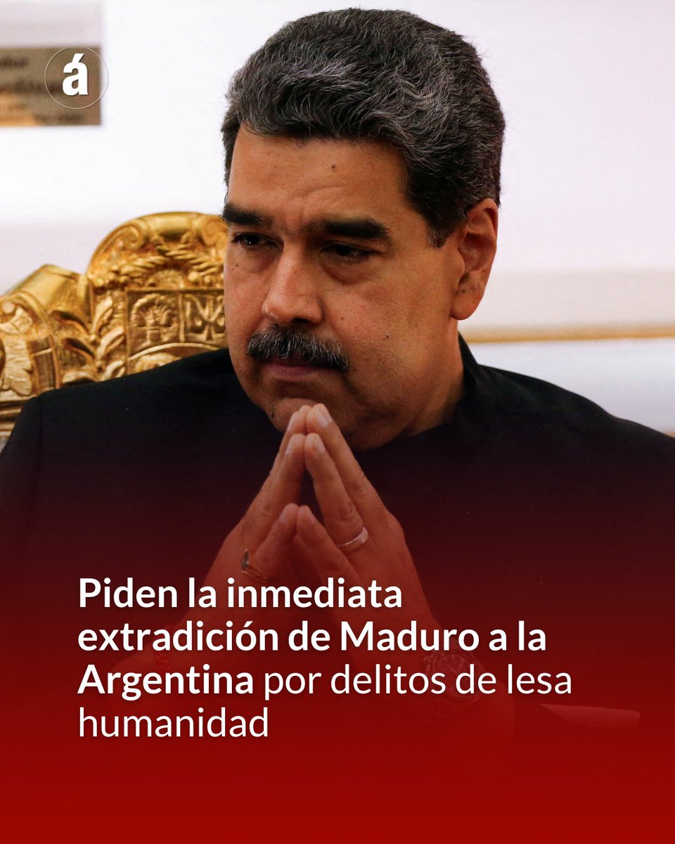 Ambitocom's tweet image. Piden la inmediata extradición de Nicolás Maduro a la Argentina

🇻🇪 Querellantes solicitaron que se haga efectiva la orden de detención internacional a Nicolás Maduro, dictada por un tribunal federal argentino en una causa por desapariciones forzadas, torturas y ejecuciones en…