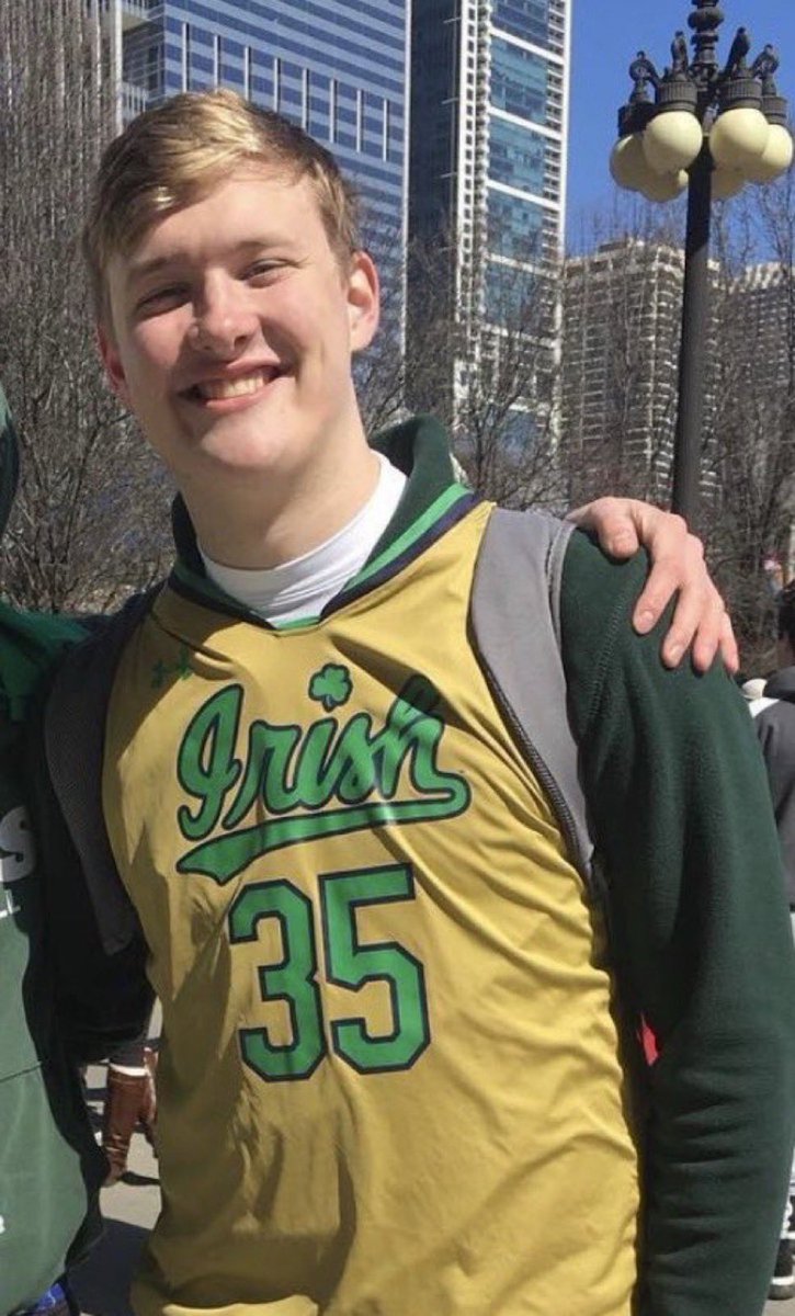 Badger Barstool (@badgerbarstool) on Twitter photo 