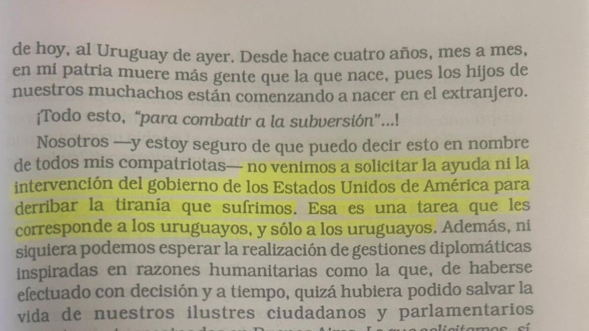 Enhance Your Quarterback Skills with Russell Wilson's Hand Size, image size:1195x672