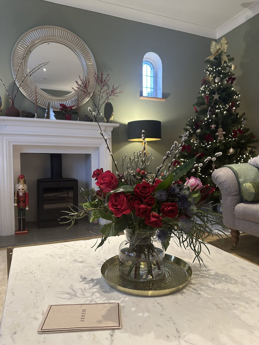 Laura Sutherland tweet media