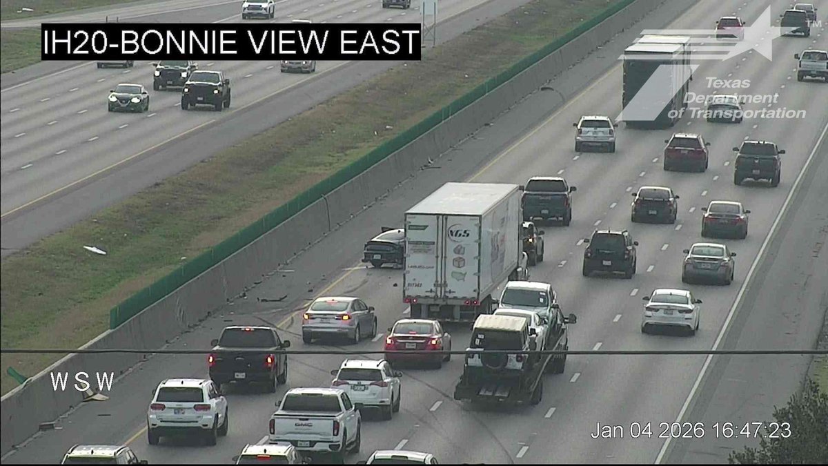 krldtraffic's tweet photo. #Hutchins: WB IH20 @ Bonnie View Rd., an incident blocks the Left Lane/shoulder - delays from JJ Lemmon @KRLD #KRLDTraffic #1080KRLD #trafficalert @TxDOTDallas https://t.co/gomQlSylvP