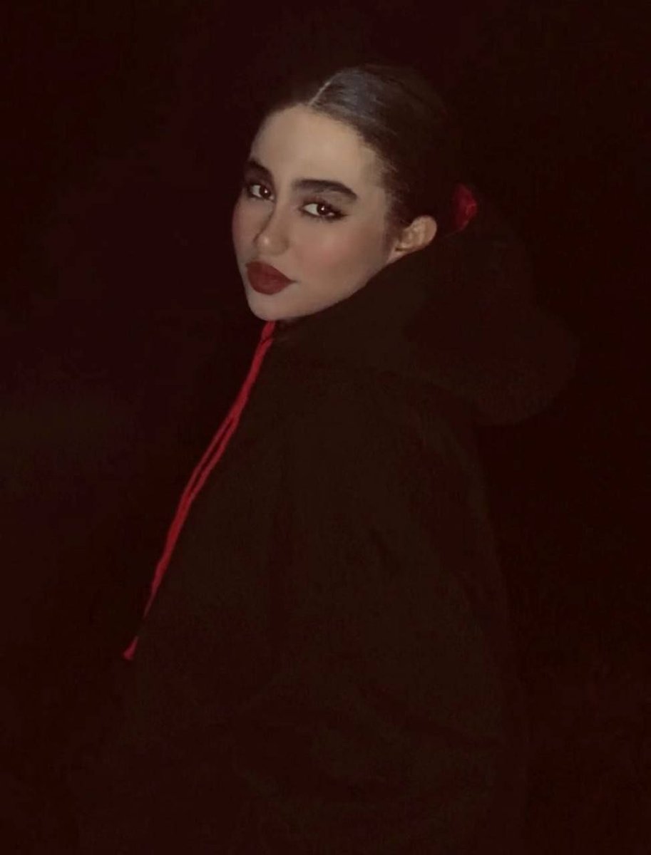 #محدثه_رزاززاده، ۱۸ ساله،
در ایلام بازداشت شده است.