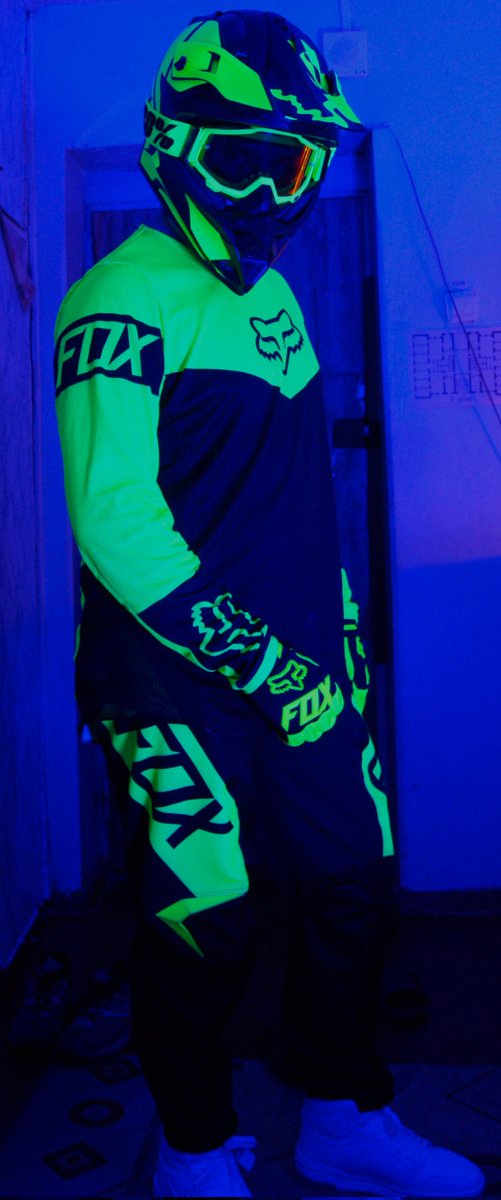 brtinax's tweet photo. I do not know how to start this post, so let it be so... I haven't been feeling very well emotionally lately😔, and I'd really appreciate it if you could support me in some way🥺.

#mx #motocross #gay #mxgear #gayfetish #biker #gear #fetish #mxfetish https://t.co/8FUYLJZVwo