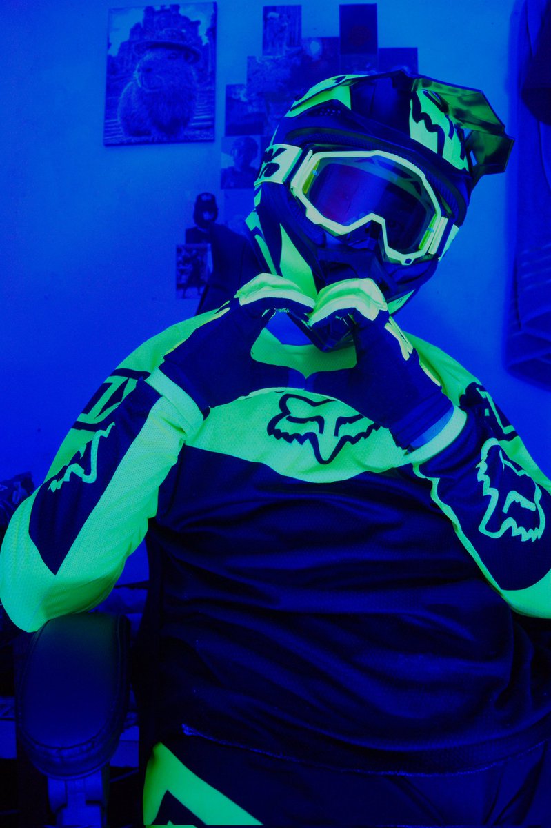 brtinax's tweet photo. I do not know how to start this post, so let it be so... I haven't been feeling very well emotionally lately😔, and I'd really appreciate it if you could support me in some way🥺.

#mx #motocross #gay #mxgear #gayfetish #biker #gear #fetish #mxfetish https://t.co/8FUYLJZVwo