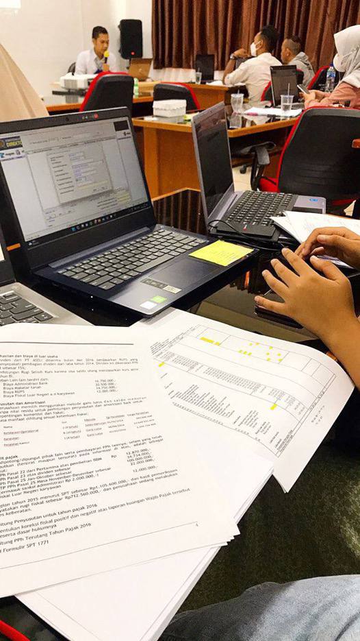 Possible_Return's tweet image. Our Team has helped dozens of professionals grow their investments while avoiding common pitfalls. Let's turn your financial goals into reality – connect today! 📊"