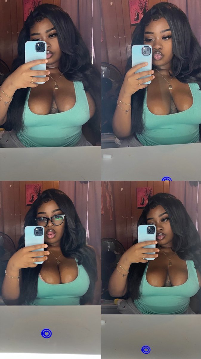 lyricthesiiren's tweet image. I love blue on me