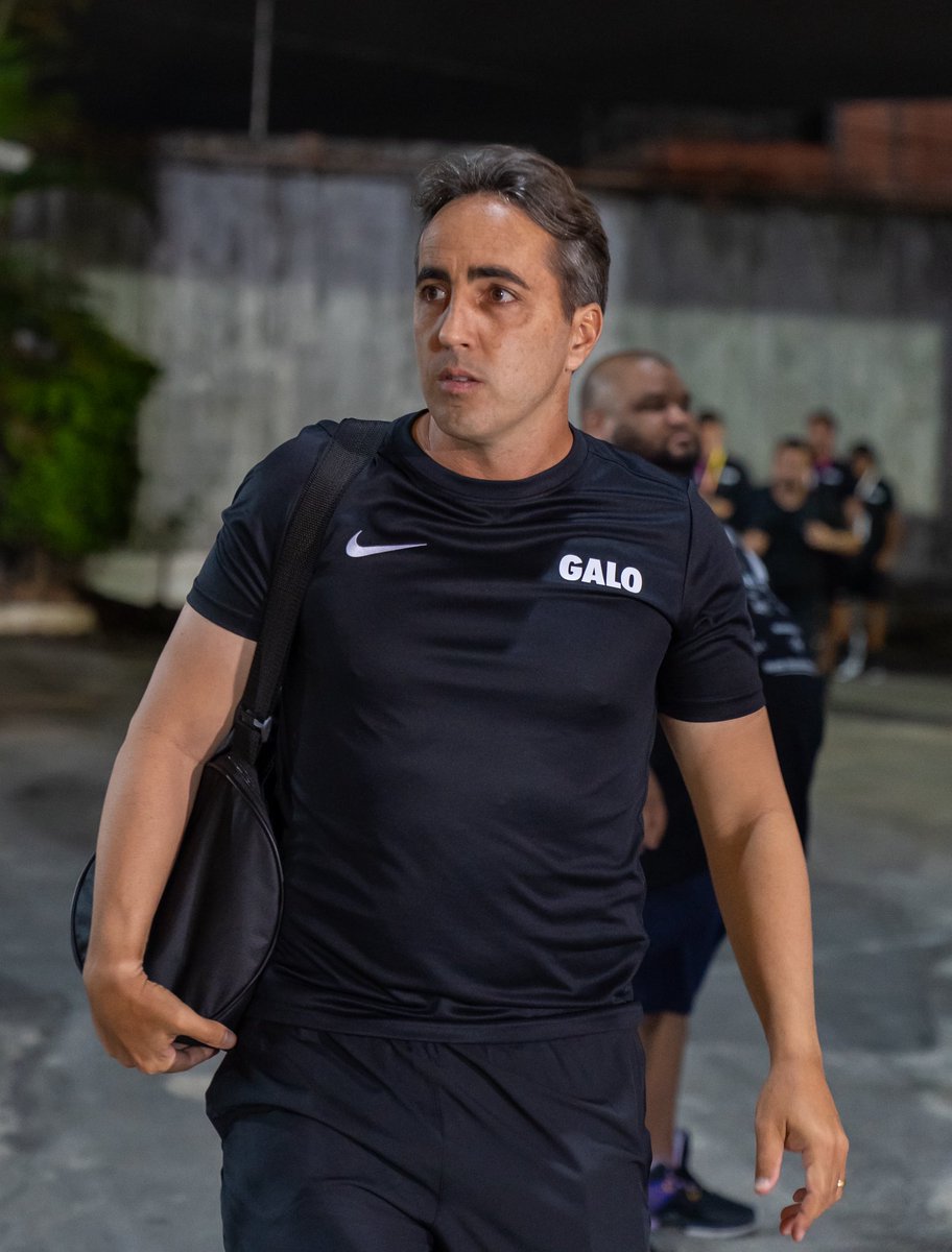 GaloNaBase's tweet image. CHEGAMOS @Copinha! 🐔🖤

O #Galinho estreia logo mais e já está no José Liberatti para o primeiro desafio. ⚡️🏟️

Vamos juntos, #Crias!

#CriasDoGalo #Copinha #CAMxUNI