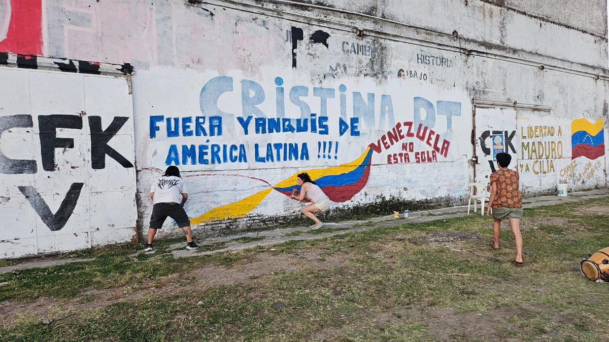 tipitoenojado's tweet photo. En este preciso instante en Gualeguaychú https://t.co/Hw10BbwaJN