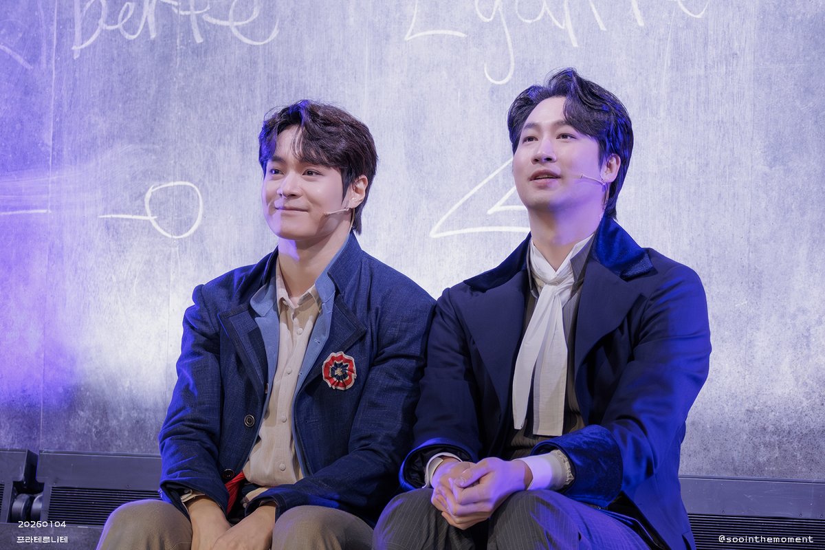 20260104 [뮤지컬 프라테르니테]
피처링 포토 타임

모두 함께 행복한 세상을 꿈꾸는 빅토르와 제르베

김기택 | 제르베
안재영 | 빅토르
#김기택