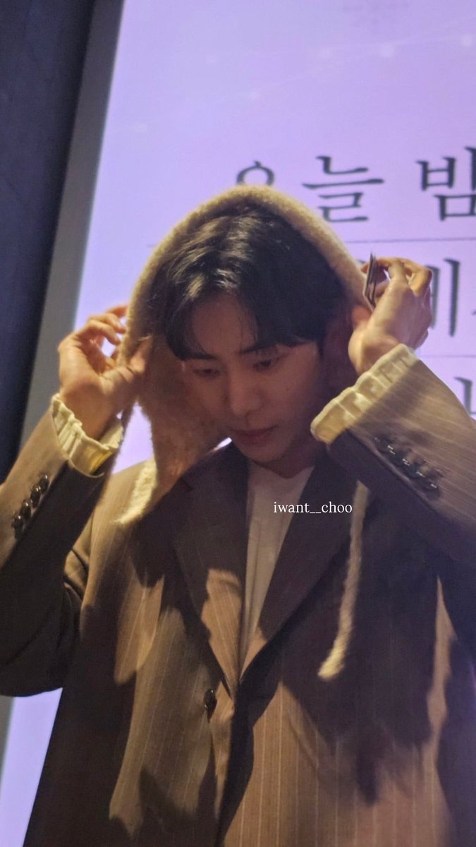 원츄 tweet media