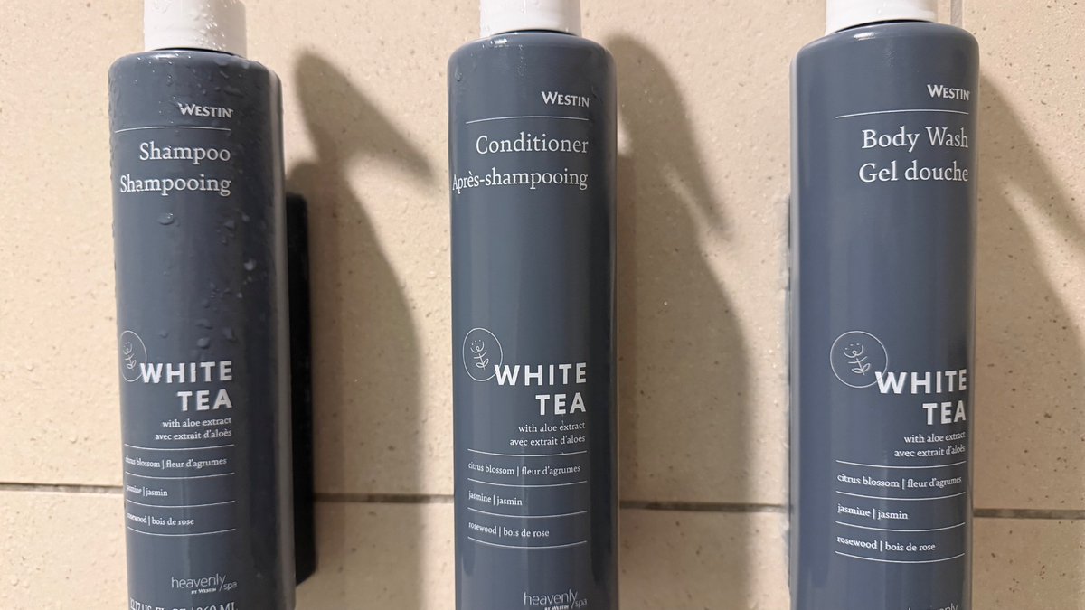 Matteo_Ice_84's tweet photo. The Westin on Maui uses only the finest Caucasian Drama products. https://t.co/4KGOouvmXT
