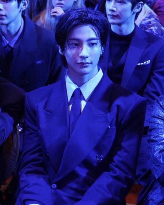 e_clipse321's tweet image. 앤톤 …..