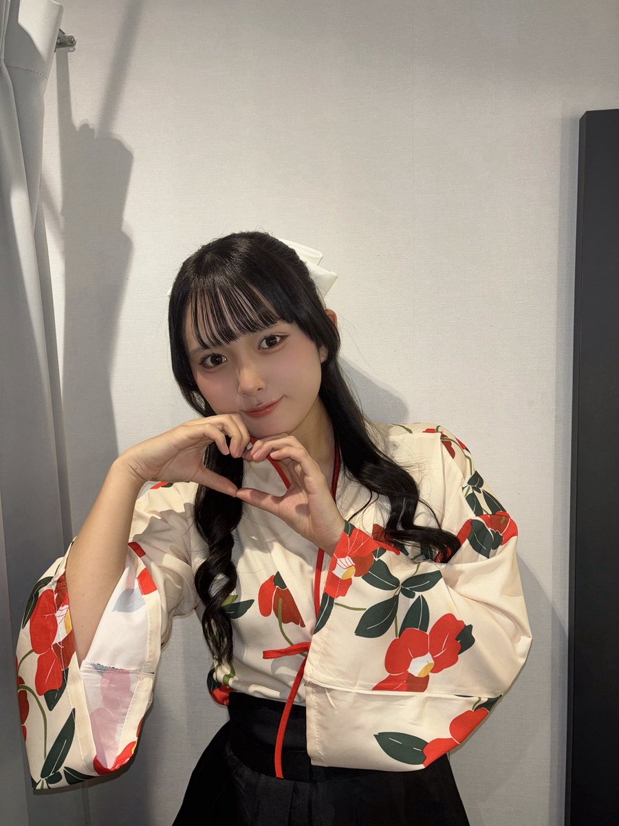 日比谷 萌甘 【シャルロット】 (@mokahibiya) / Highlights / X