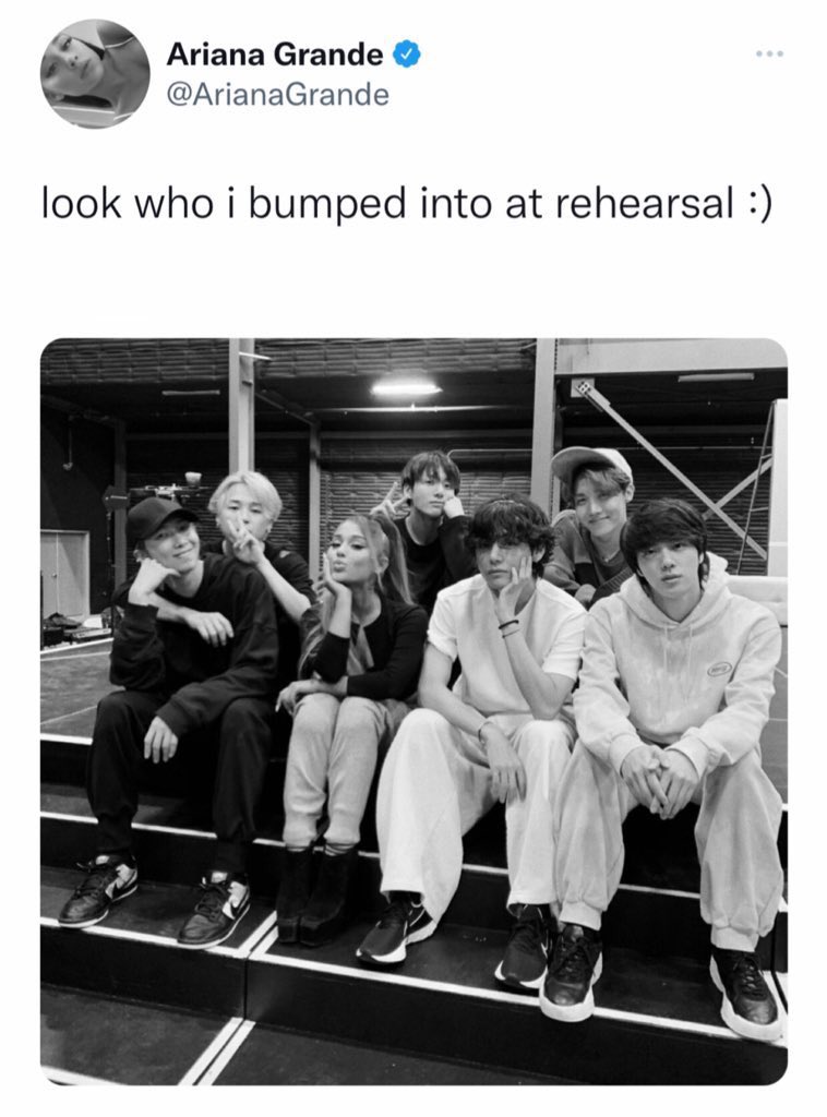 aritanth's tweet photo. Ariana Grande is rumored to be featured on BTS’s upcoming album. https://t.co/peBHqjNLdk