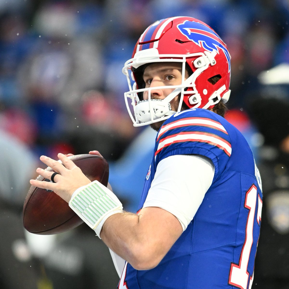 Covers's tweet image. No Patrick Mahomes
No Joe Burrow
No Lamar Jackson

Is this year finally the year for Josh Allen and the Bills?